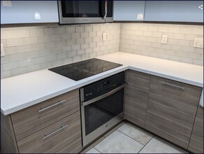 11076 Brentwood Dr in Rancho Cucamonga, CA - Building Photo - Building Photo