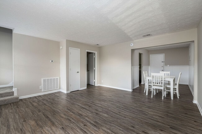 Apex Johnson City in Johnson City, TN - Foto de edificio - Building Photo