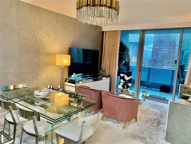property at 200 Biscayne Blvd Way