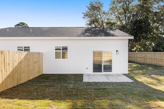 100 Water Oak Ct in Panama City, FL - Building Photo - Building Photo