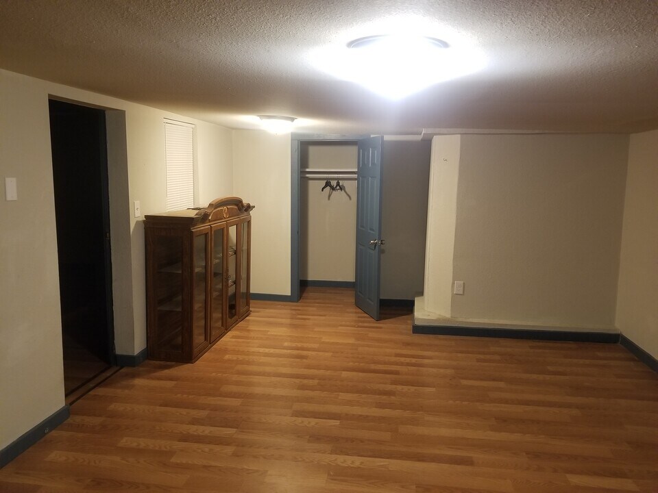 1023 Rigsby Ave, Unit # B in San Antonio, TX - Building Photo