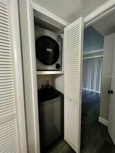 7108 Waterside Dr in Tampa, FL - Building Photo - Building Photo