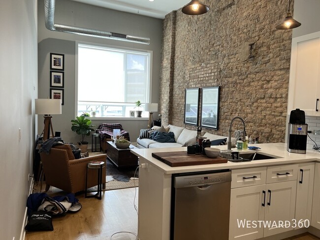 1470 W Webster Ave in Chicago, IL - Building Photo - Building Photo