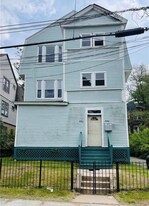 490 Edgewood St, Unit 2 in Hartford, CT - Building Photo