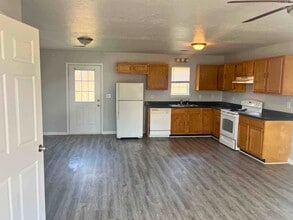 205 Jennie Ln in Elizabethtown, KY - Building Photo - Building Photo