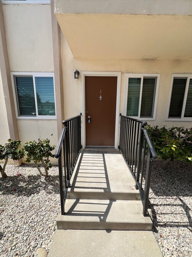 1159 Meta St in Ventura, CA - Building Photo - Building Photo