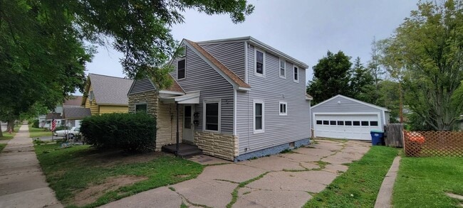 property at 904 Park Ave