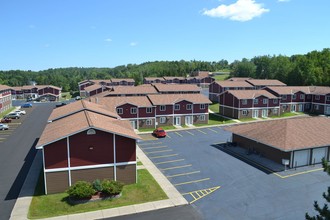 Campus Park in Duluth, MN - Building Photo - Building Photo