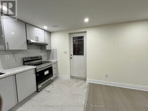 216 Wesmina Ave in Whitchurch-Stouffville, ON - Building Photo - Building Photo