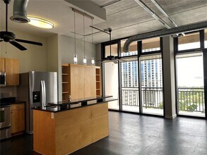 175 2nd St S in St. Petersburg, FL - Building Photo - Building Photo