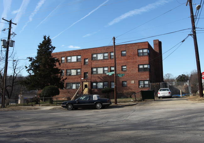 20 Mississippi Ave SE in Washington, DC - Foto de edificio - Building Photo