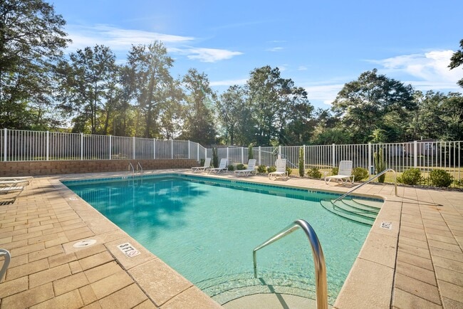 710 Arbor Lake Dr in Crestview, FL - Building Photo - Building Photo
