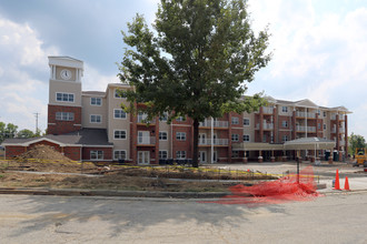 Southwick Manor in Brunswick, OH - Building Photo - Building Photo