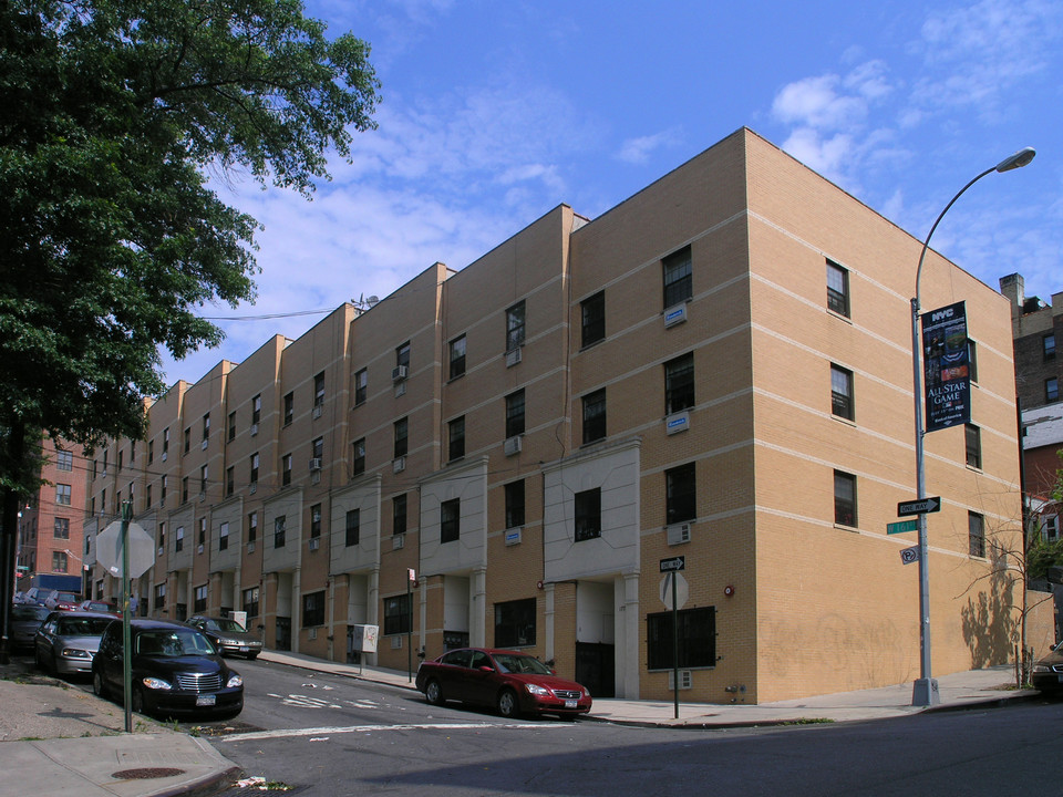 161-177 W 161st St in Bronx, NY - Foto de edificio