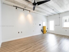 1545 Euclid Ave, Unit 4j in Miami Beach, FL - Building Photo - Building Photo
