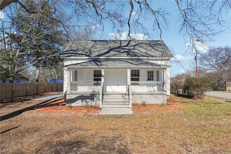 326 Pearl St in Rockmart, GA - Building Photo - Building Photo