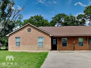 414 N Ave E in Springtown, TX - Building Photo - Building Photo