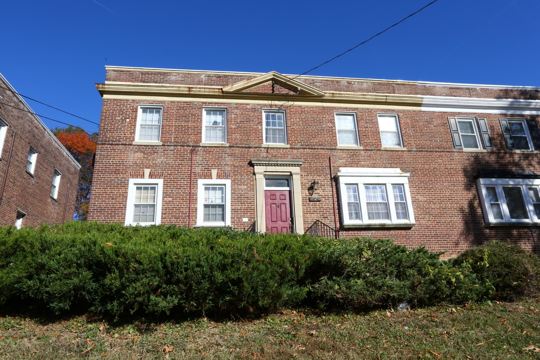 824 Taylor St NE in Washington, DC - Foto de edificio