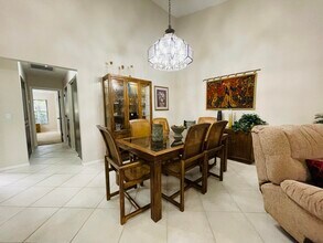 354 SW 28th Ave in Delray Beach, FL - Building Photo - Building Photo