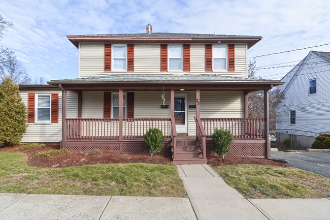 23 Union St
