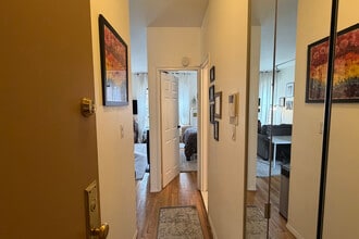 160 E 91st St in New York, NY - Foto de edificio - Building Photo