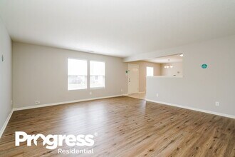 7905 States Bend Dr in Indianapolis, IN - Building Photo - Building Photo