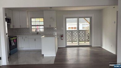 671 Midland Ave, Unit 9A in Garfield, NJ - Foto de edificio - Building Photo