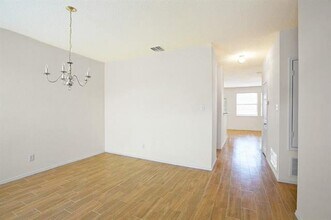 10617 Wolfcreek Ln in Rowlett, TX - Building Photo - Building Photo
