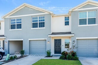 3735 Fulton Ferry Ln in Tampa, FL - Building Photo - Building Photo