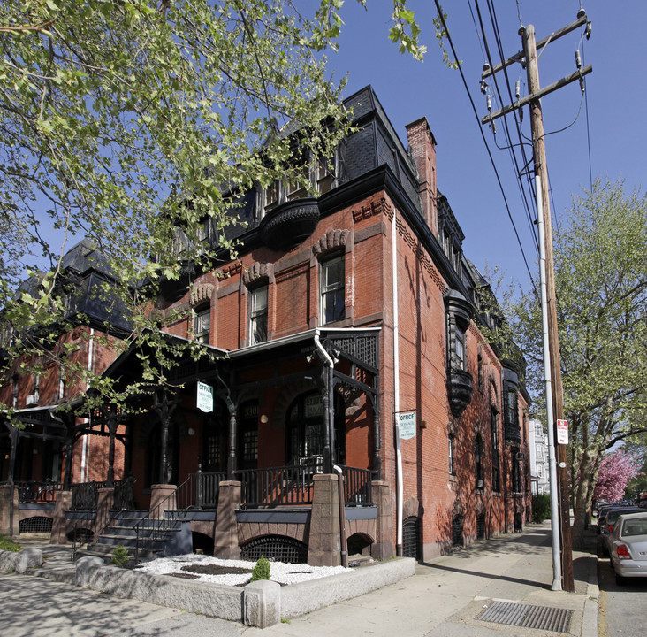 3301-3303 Powelton Ave in Philadelphia, PA - Foto de edificio