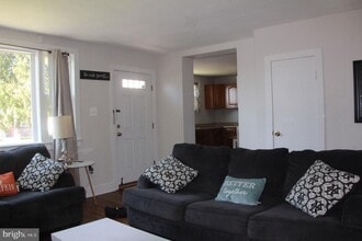 308 Warwick Rd in Somerdale, NJ - Building Photo - Building Photo