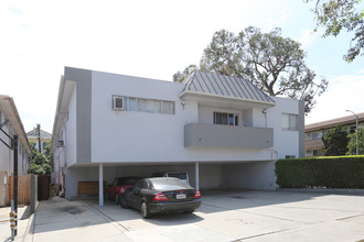 10810 Missouri Ave in Los Angeles, CA - Building Photo - Building Photo