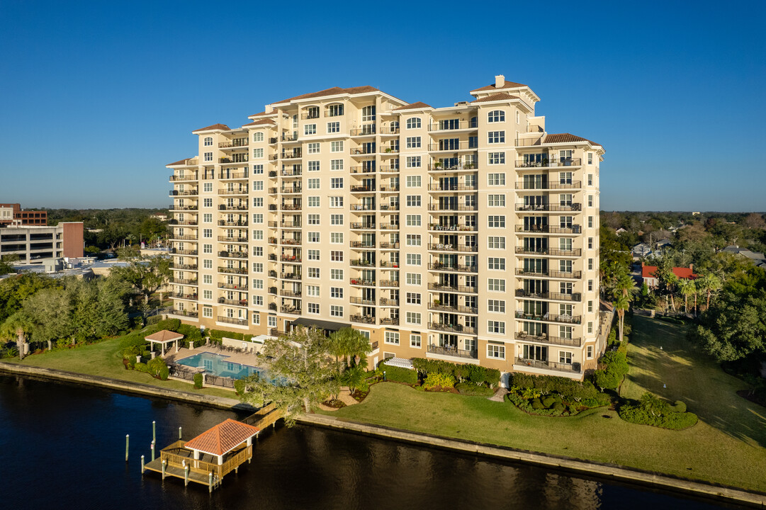 VillaRiva Condominiums in Jacksonville, FL - Building Photo