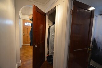 222 N Harvard St, Unit 1 in Boston, MA - Building Photo - Building Photo