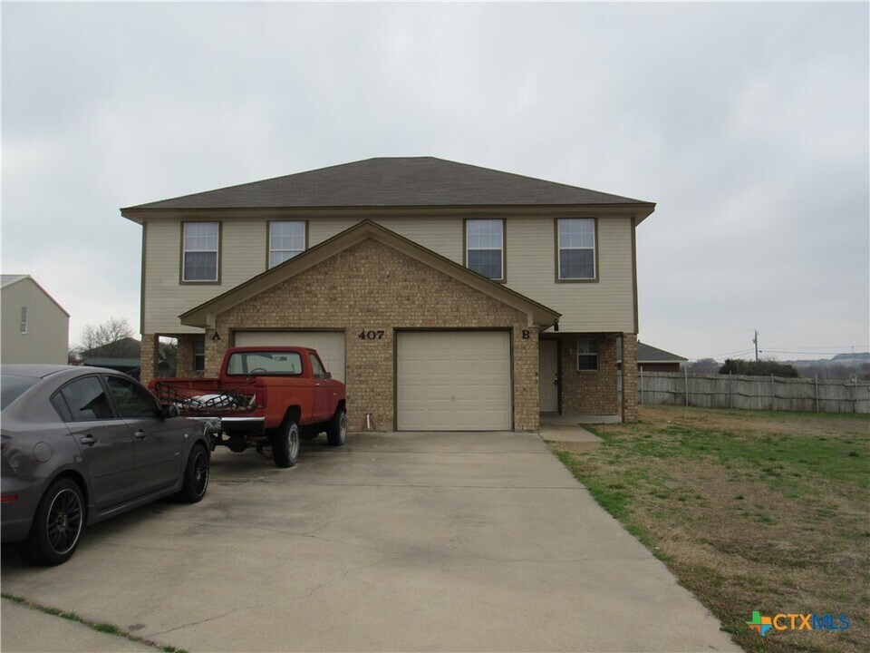 407 W St John Ave in Nolanville, TX - Building Photo