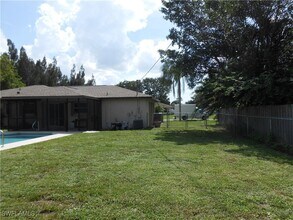 524 Glendale Ave in Lehigh Acres, FL - Building Photo - Building Photo