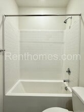 5481 Seacliff Pl in San Diego, CA - Building Photo - Building Photo