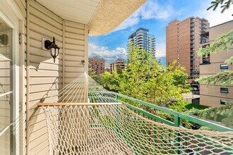 1235-1213 13 Ave SW in Calgary, AB - Building Photo - Building Photo