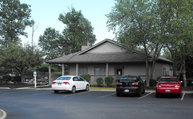 8990 Lake Ridge Dr