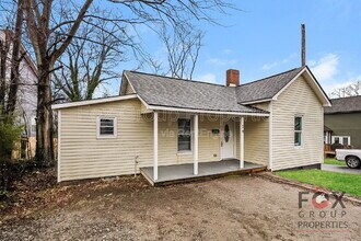 19 Powder St NW in Concord, NC - Foto de edificio - Building Photo