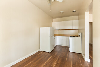 603 S 1st St in San Jose, CA - Building Photo - Interior Photo