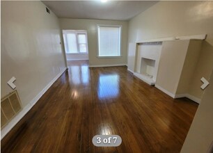 6725 S Clyde Ave in Chicago, IL - Building Photo - Building Photo