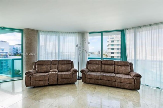 6000 Indian Creek Dr in Miami Beach, FL - Building Photo - Building Photo