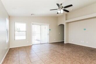 11209 W Rio Vista Ln in Avondale, AZ - Building Photo - Building Photo