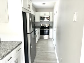 213 15th Ave S in Surfside Beach, SC - Building Photo - Building Photo