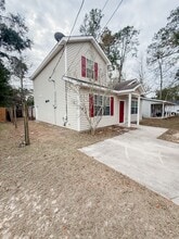 113 Spokan Trail in Crawfordville, FL - Building Photo - Building Photo