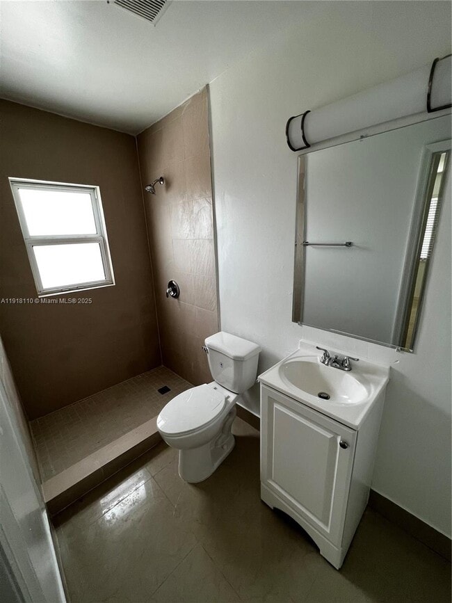 2971 SW 38th Ave in Miami, FL - Building Photo - Building Photo