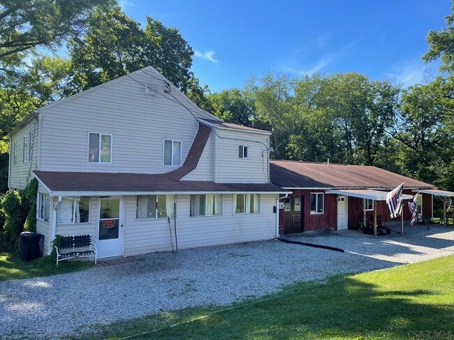 438 Belmont St in Johnstown, PA - Building Photo - Building Photo