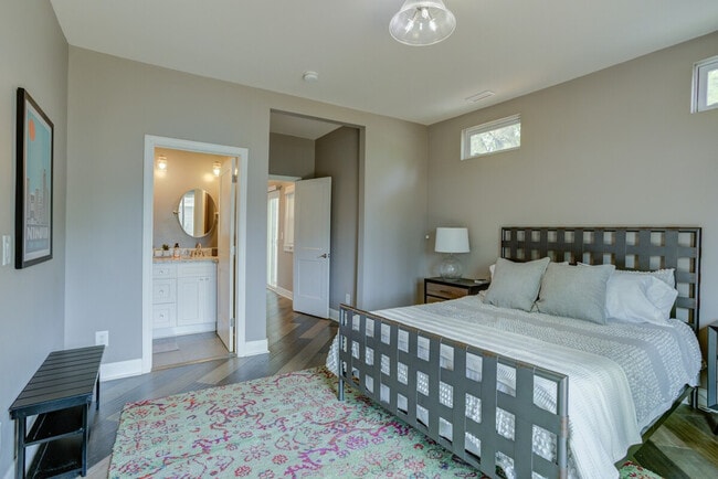 373 E Morris St, Unit SI ID1303761P in Indianapolis, IN - Foto de edificio - Building Photo