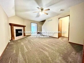 538 Allen Ct in Raymore, MO - Building Photo - Building Photo